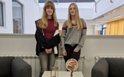 Zlatna Iva i sjajna Lucija na županijskom Natjecanju iz povijesti!